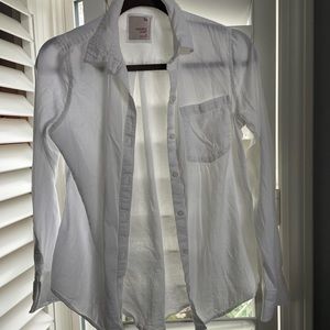 Women’s white button down shirt. Size S
